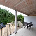 Carola