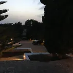 Carola فندق مبيت وإفطار 3*