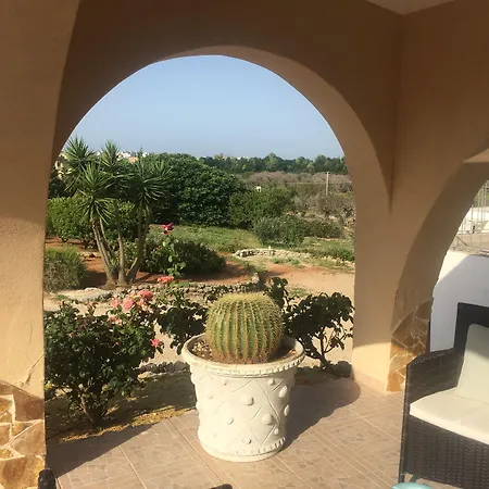 Carola Bed and breakfast 3*
