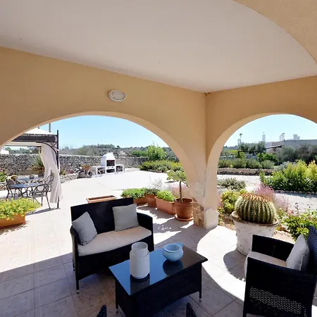 Carola Frühstückspension 4*